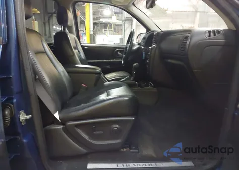 2005 Chevrolet Trailblazer Lt from USA, damaged, VIN 1GNDT13S852326739